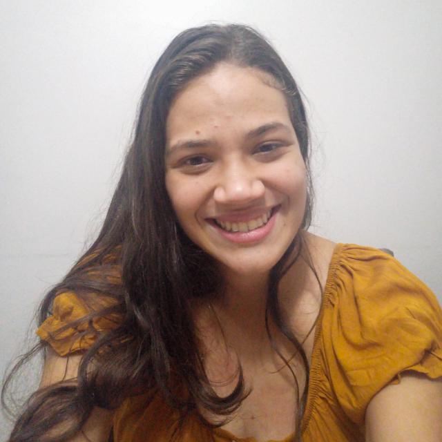 Anjo-Caroline-Souza-Folli